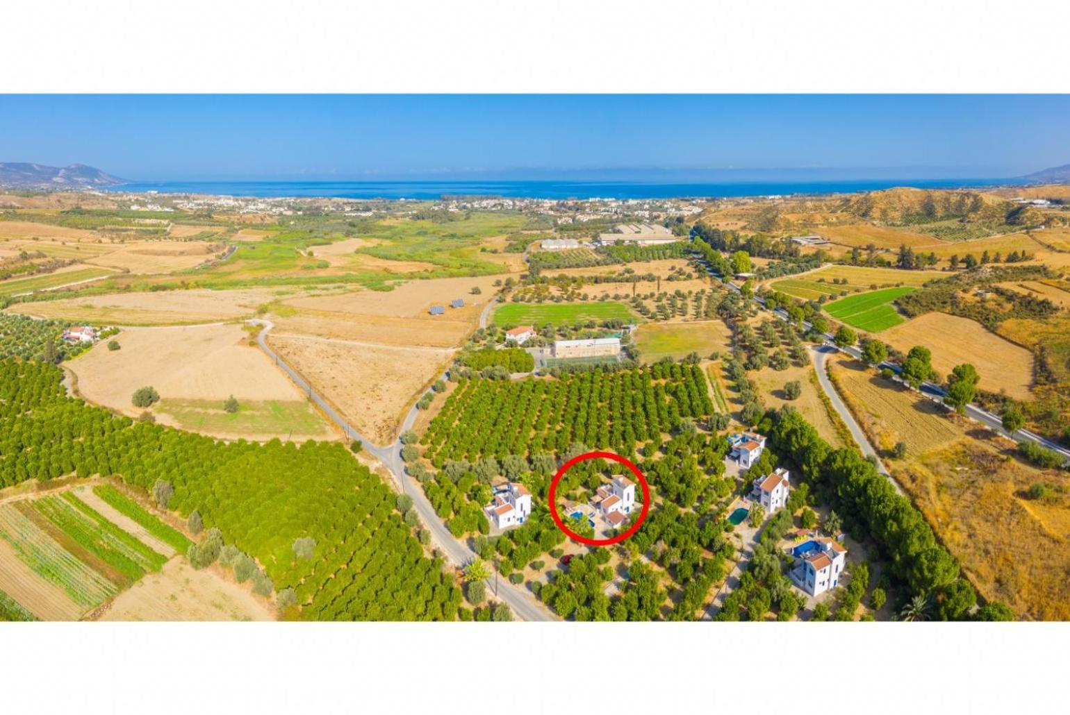 Villa Charoula Pente Paphos 外观 照片